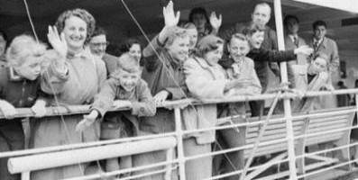 Immigrants coming into Australia after WW2