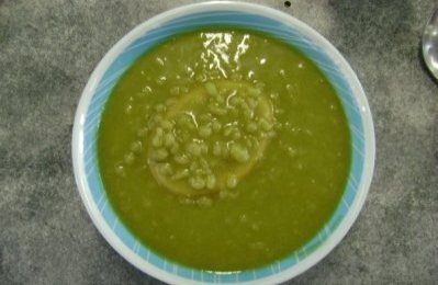 The Australia Pie Floater - A Pie Floating in Pea Soup